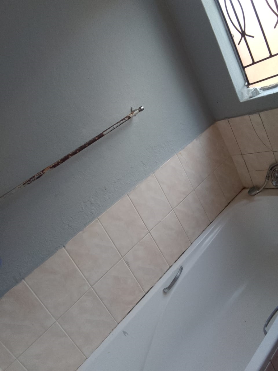 2 Bedroom Property for Sale in Soshanguve VV Gauteng