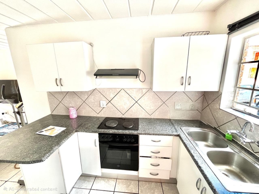 2 Bedroom Property for Sale in Noordwyk Gauteng