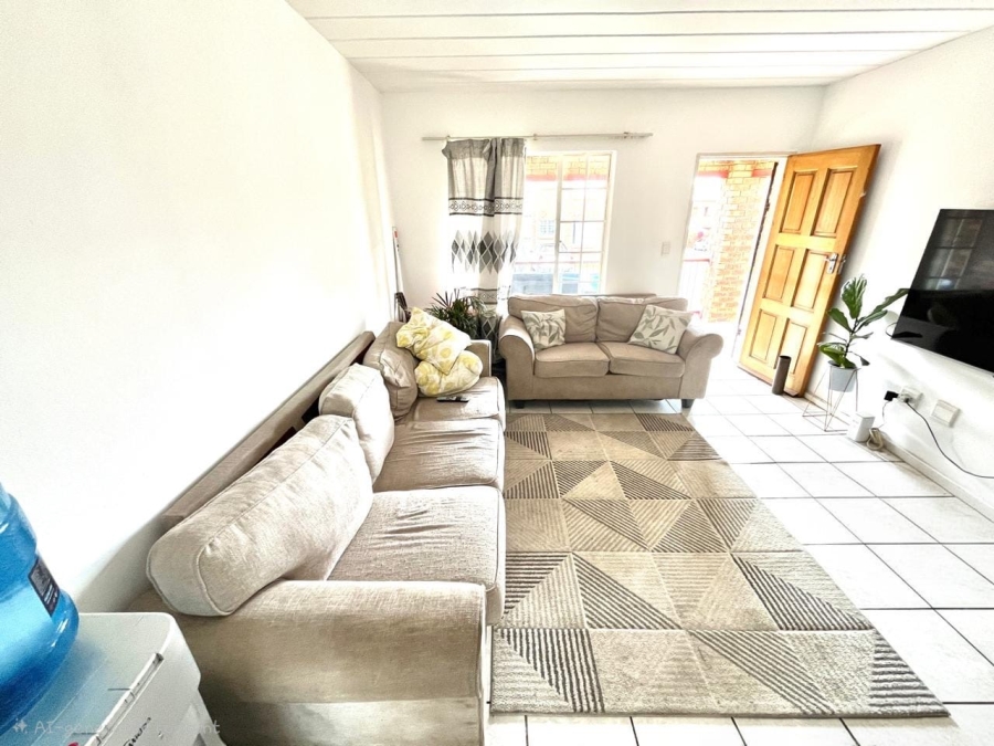 2 Bedroom Property for Sale in Noordwyk Gauteng