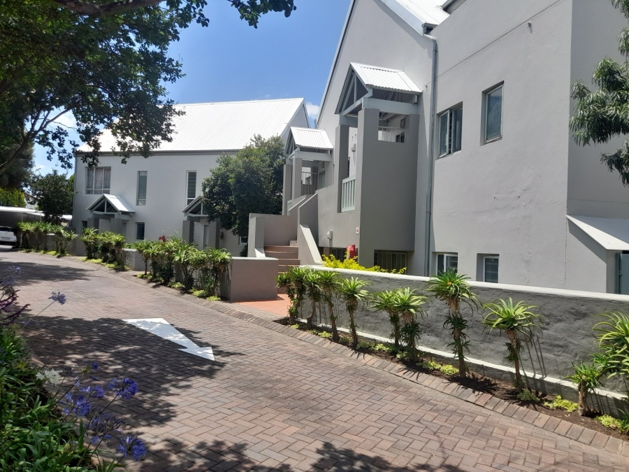To Let 2 Bedroom Property for Rent in Fourways Gauteng