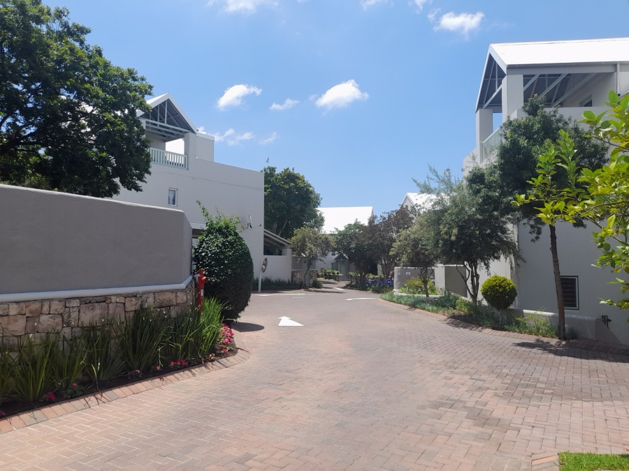 To Let 2 Bedroom Property for Rent in Fourways Gauteng