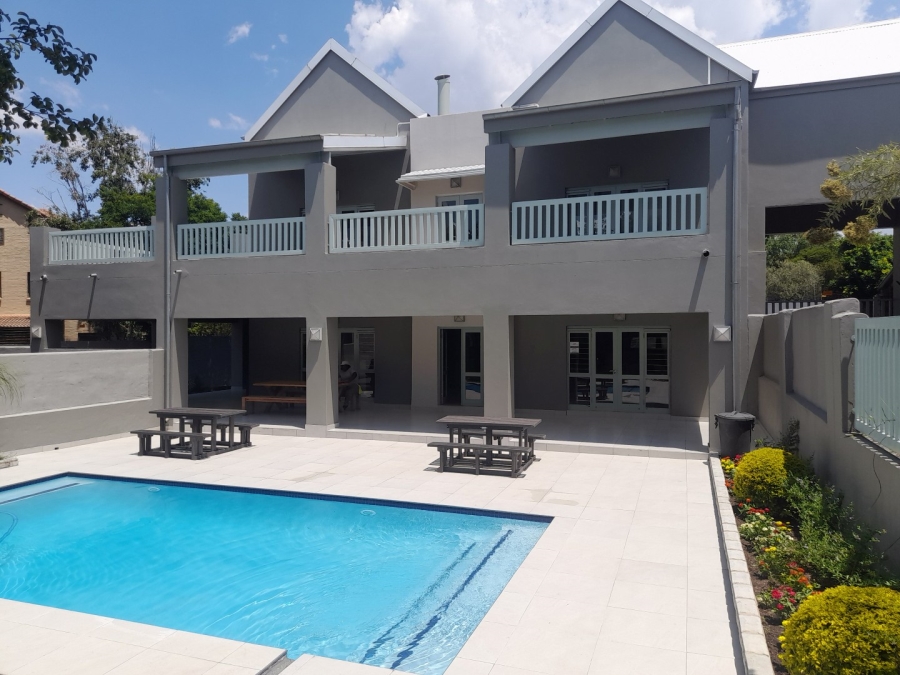 To Let 2 Bedroom Property for Rent in Fourways Gauteng