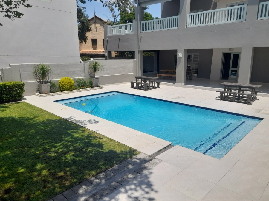 To Let 2 Bedroom Property for Rent in Fourways Gauteng