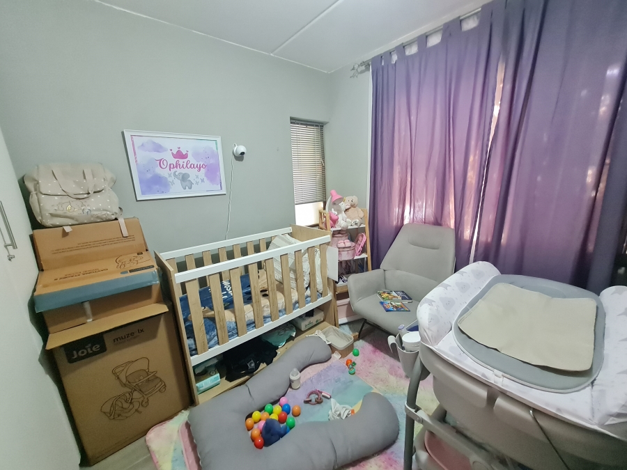 2 Bedroom Property for Sale in Magaliessig Gauteng