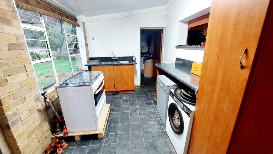 4 Bedroom Property for Sale in Loumarina A H Gauteng