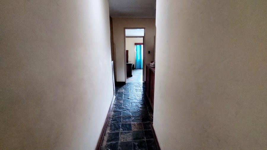 4 Bedroom Property for Sale in Loumarina A H Gauteng