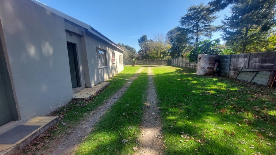 4 Bedroom Property for Sale in Loumarina A H Gauteng