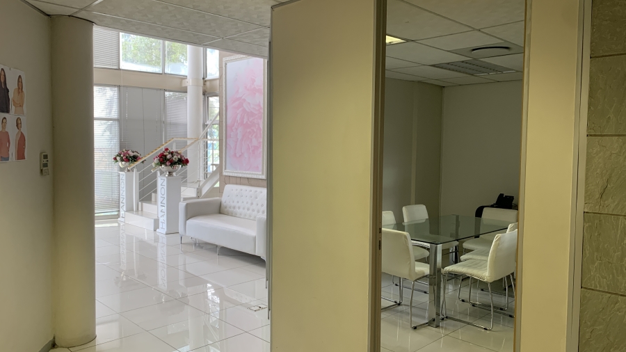To Let Commercial Property for Rent in Linbro Park Gauteng