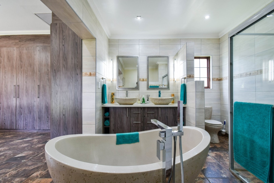 4 Bedroom Property for Sale in Kameeldrift East Gauteng