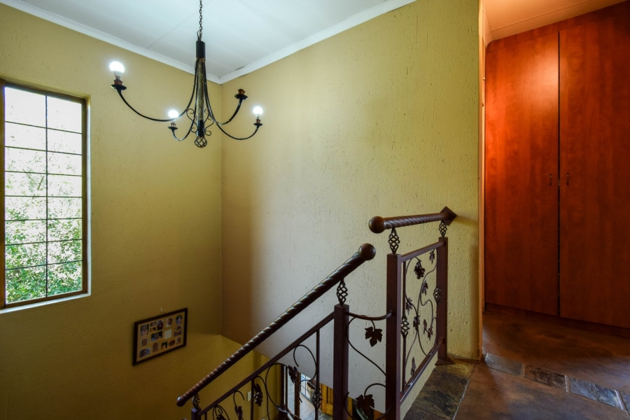 4 Bedroom Property for Sale in Kameeldrift East Gauteng