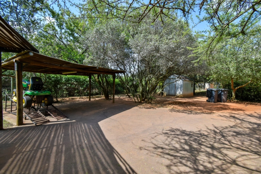 4 Bedroom Property for Sale in Kameeldrift East Gauteng