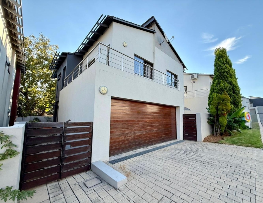 3 Bedroom Property for Sale in Fourways Gauteng