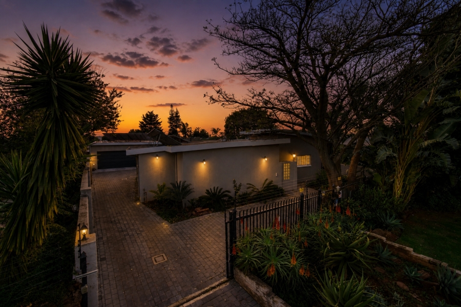 3 Bedroom Property for Sale in Garsfontein Gauteng