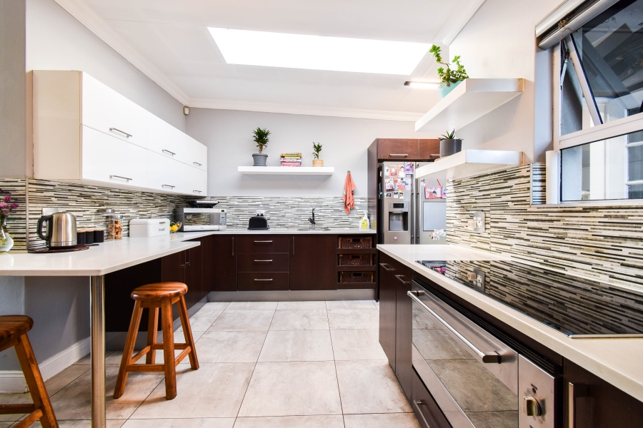 3 Bedroom Property for Sale in Garsfontein Gauteng
