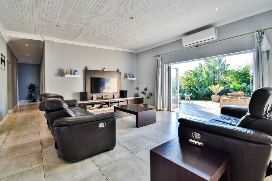 3 Bedroom Property for Sale in Garsfontein Gauteng