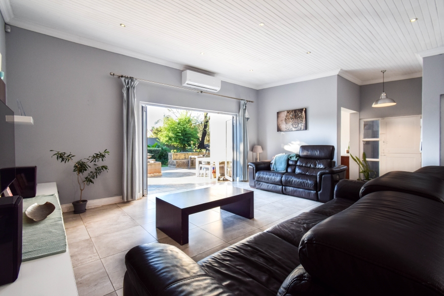 3 Bedroom Property for Sale in Garsfontein Gauteng