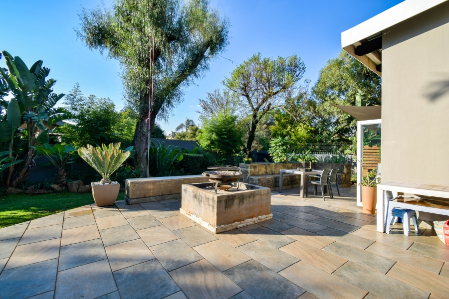 3 Bedroom Property for Sale in Garsfontein Gauteng