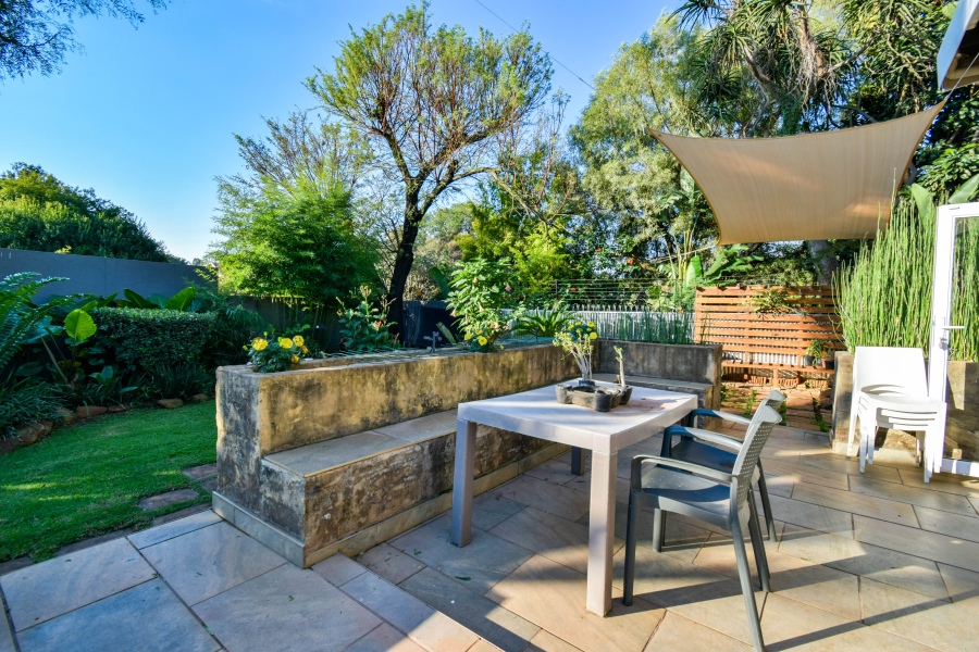 3 Bedroom Property for Sale in Garsfontein Gauteng