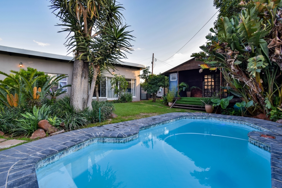 3 Bedroom Property for Sale in Garsfontein Gauteng