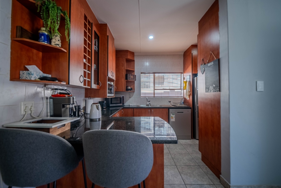 4 Bedroom Property for Sale in Rietvalleirand Gauteng