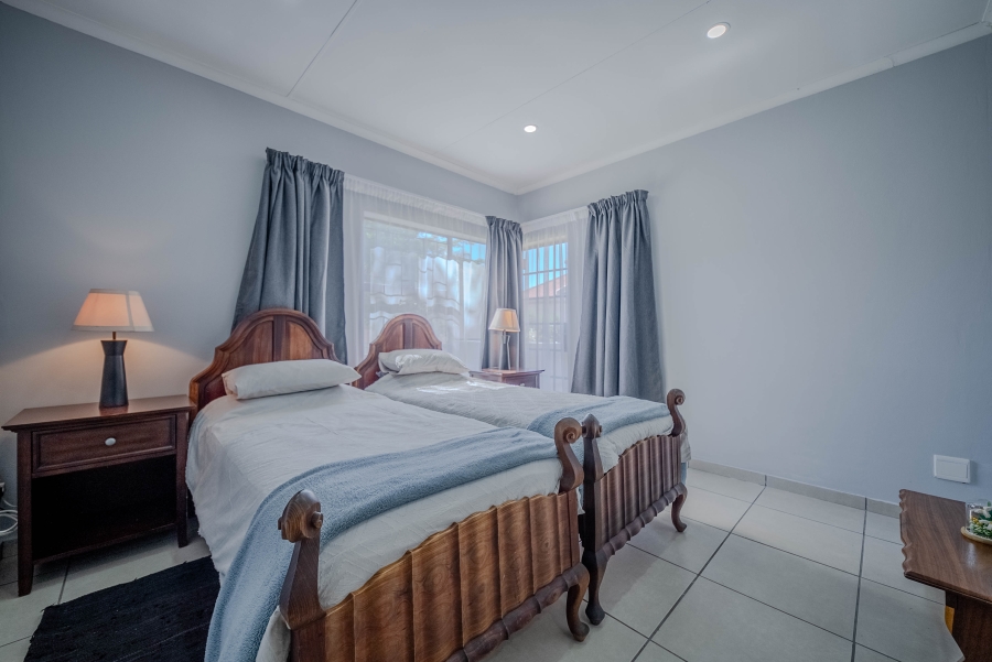 4 Bedroom Property for Sale in Rietvalleirand Gauteng