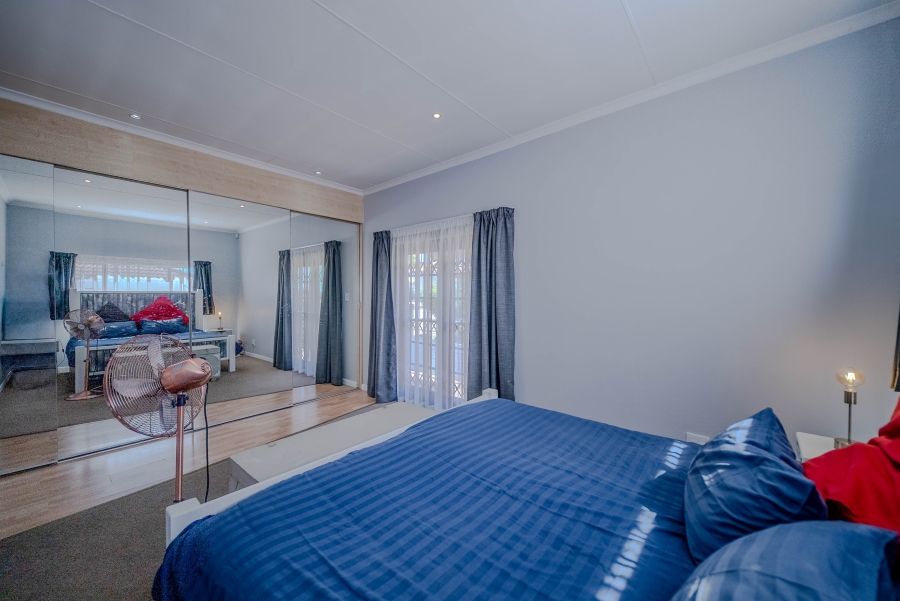 4 Bedroom Property for Sale in Rietvalleirand Gauteng