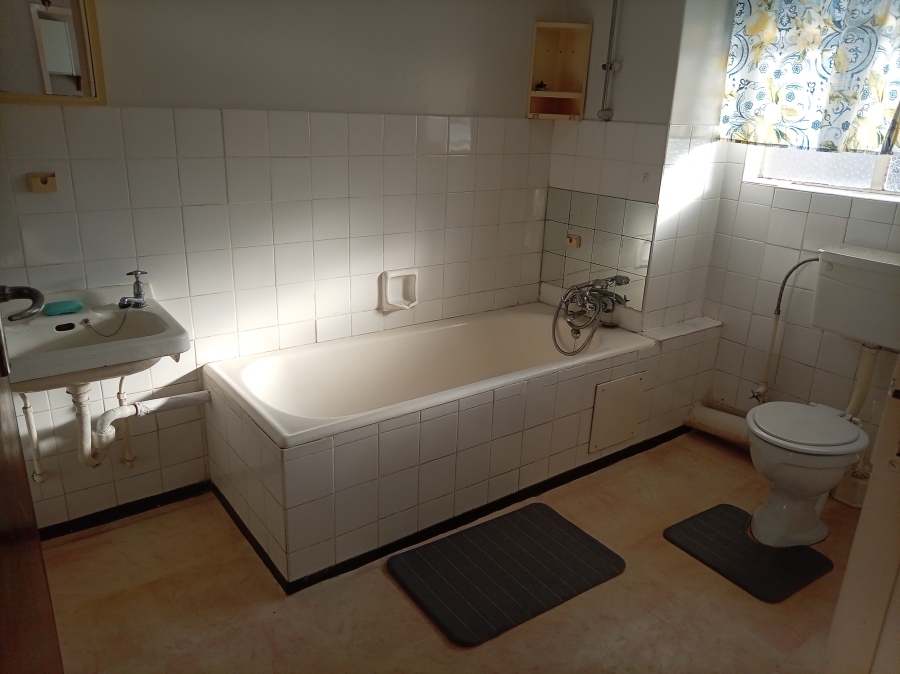 1 Bedroom Property for Sale in Vanderbijlpark CE 3 Gauteng