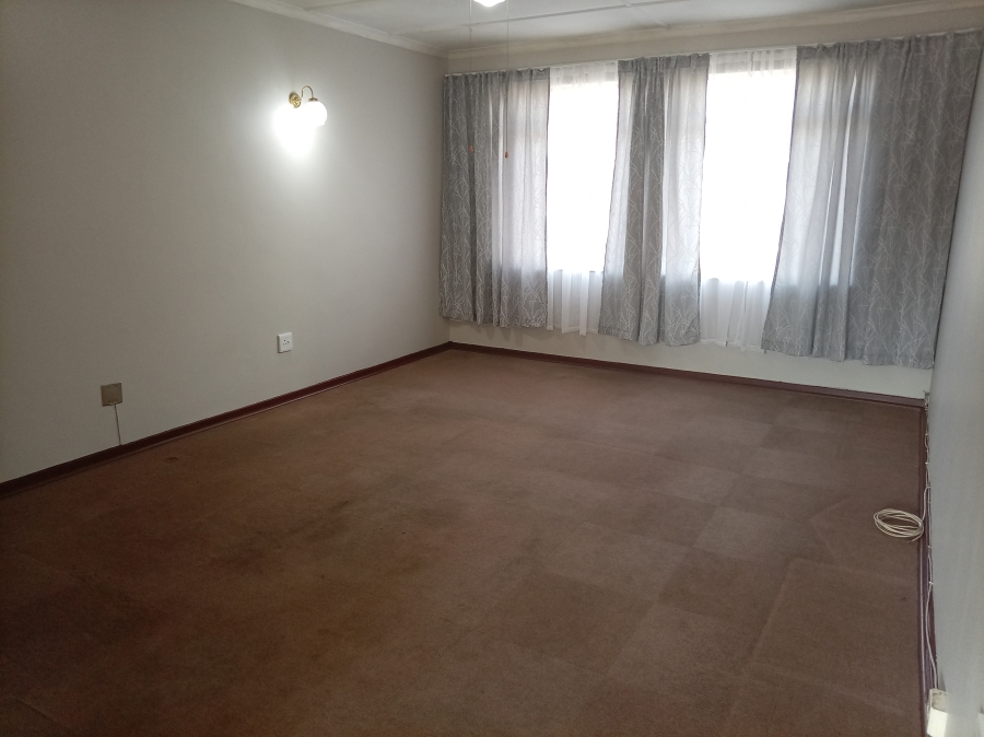1 Bedroom Property for Sale in Vanderbijlpark CE 3 Gauteng