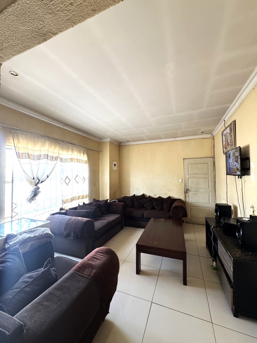 3 Bedroom Property for Sale in Roodekop Gauteng