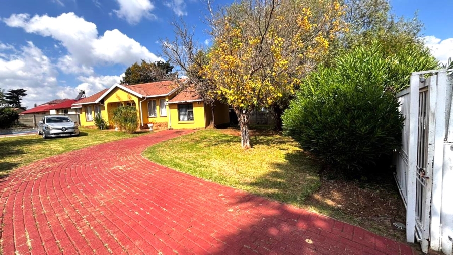 3 Bedroom Property for Sale in Dalpark Gauteng