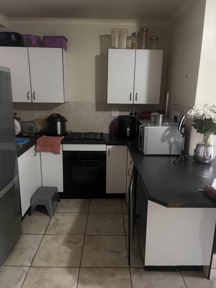 2 Bedroom Property for Sale in Weavind Park Gauteng