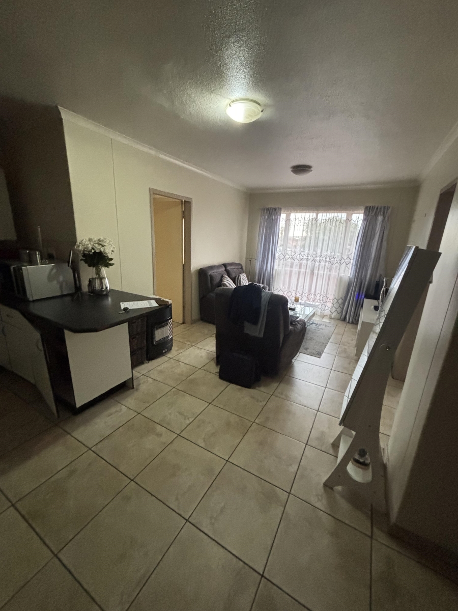 2 Bedroom Property for Sale in Weavind Park Gauteng