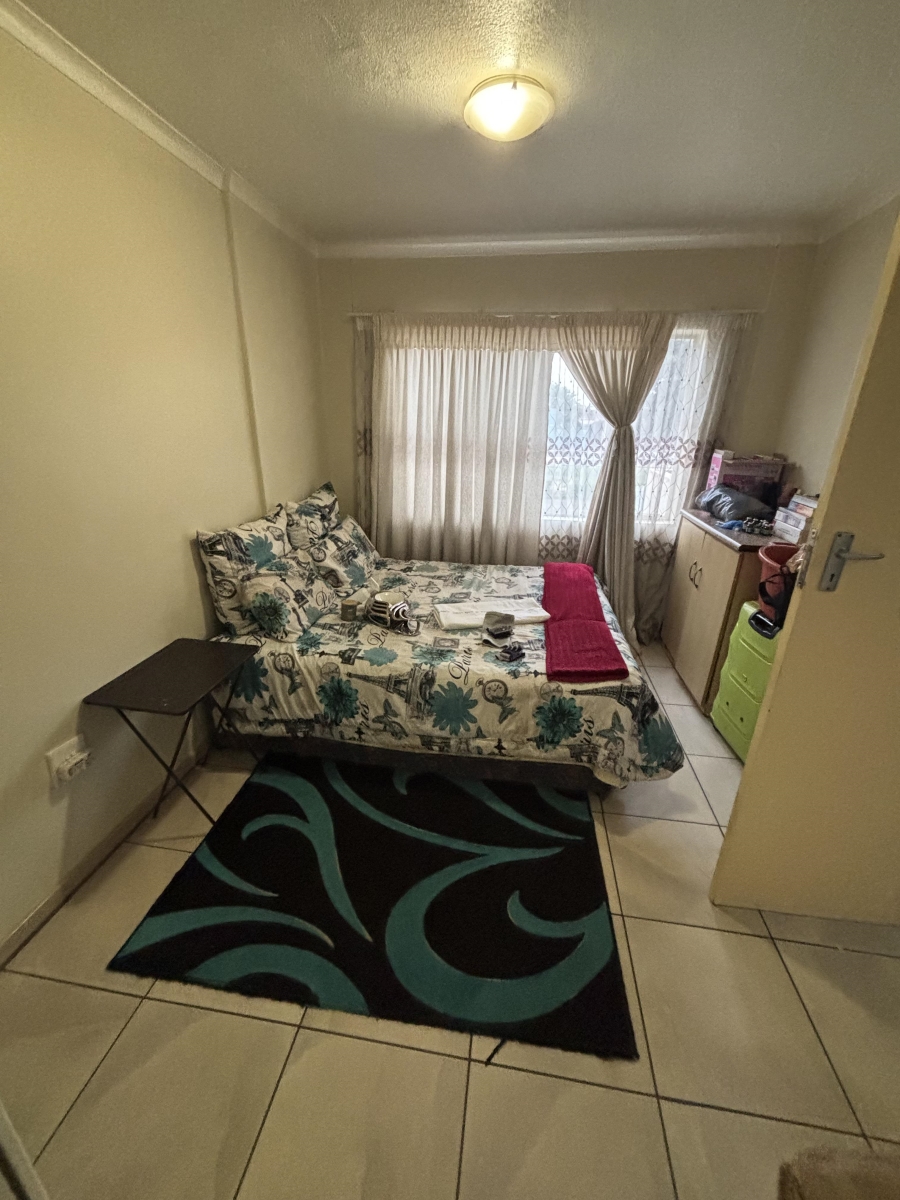 2 Bedroom Property for Sale in Weavind Park Gauteng