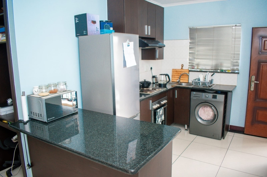 2 Bedroom Property for Sale in Noordwyk Gauteng