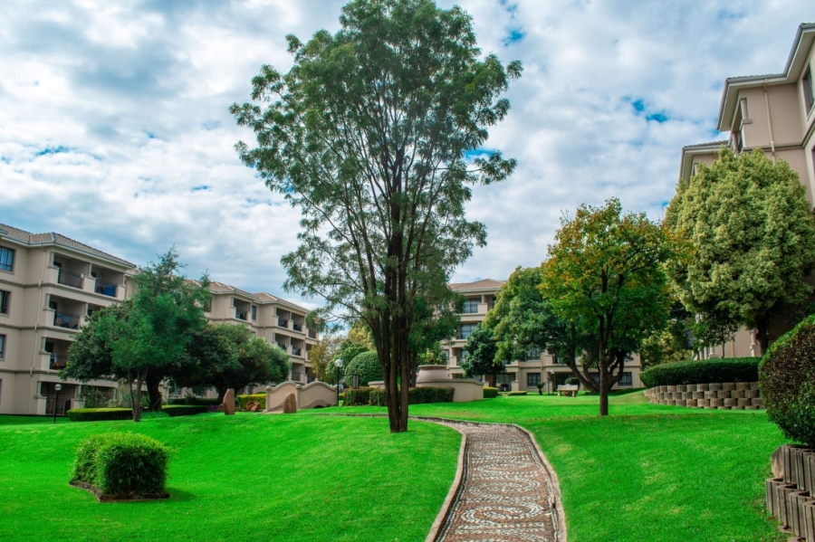 2 Bedroom Property for Sale in Noordwyk Gauteng