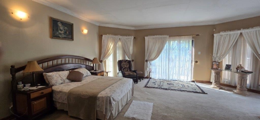 6 Bedroom Property for Sale in Amandasig Gauteng