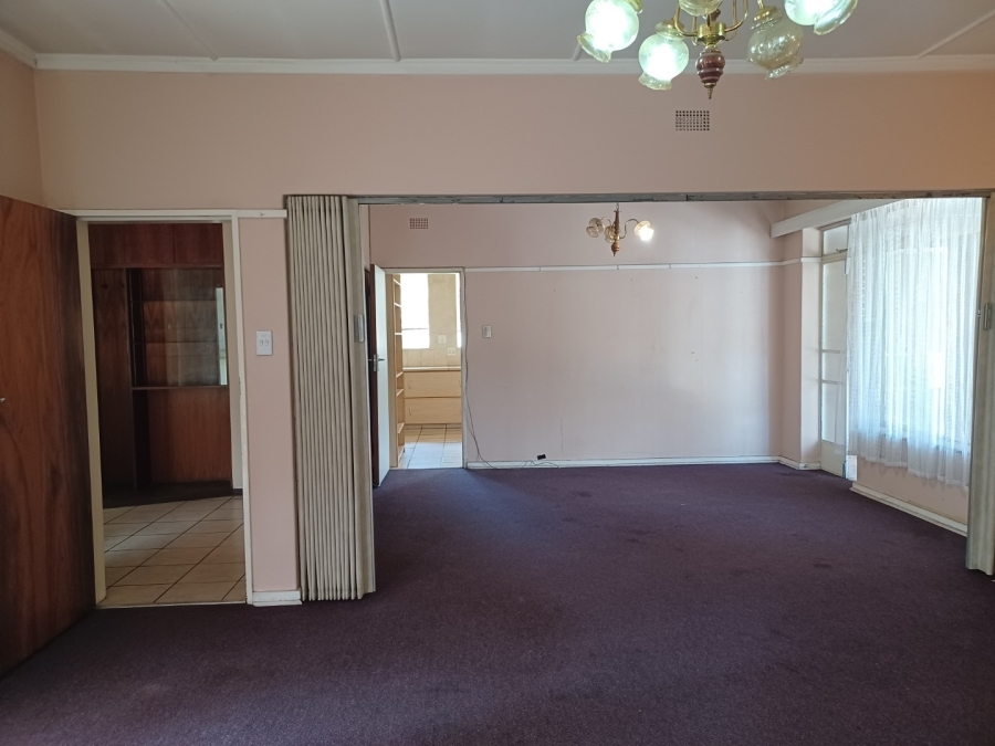 4 Bedroom Property for Sale in Vanderbijlpark CW 5 Gauteng