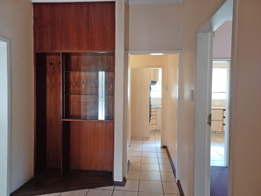 4 Bedroom Property for Sale in Vanderbijlpark CW 5 Gauteng