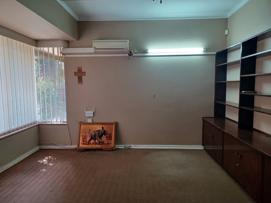 4 Bedroom Property for Sale in Vanderbijlpark CW 5 Gauteng