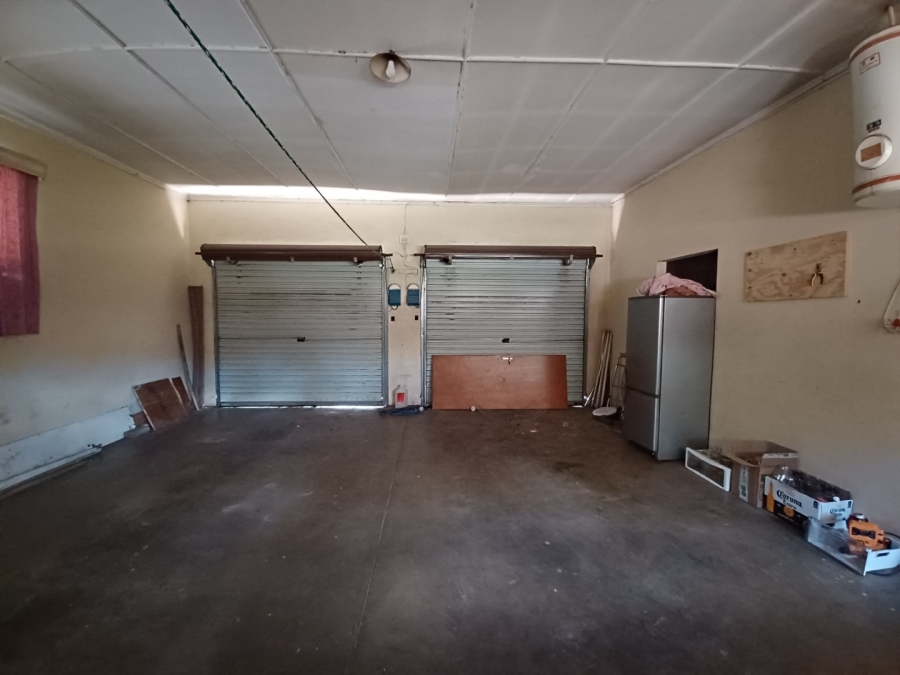 4 Bedroom Property for Sale in Vanderbijlpark CW 5 Gauteng