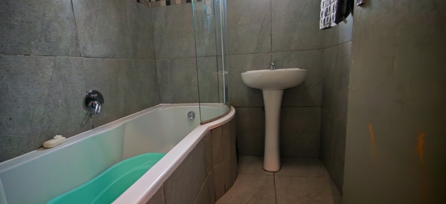 2 Bedroom Property for Sale in Leopard