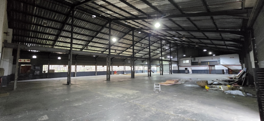 To Let Commercial Property for Rent in Strijdom Park Gauteng