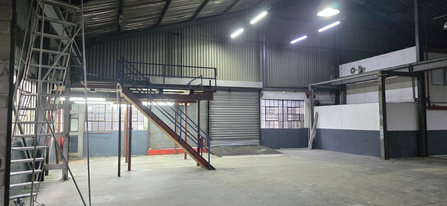 To Let Commercial Property for Rent in Strijdom Park Gauteng