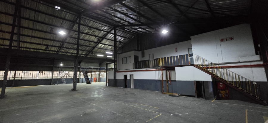 To Let Commercial Property for Rent in Strijdom Park Gauteng