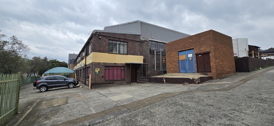 To Let Commercial Property for Rent in Strijdom Park Gauteng