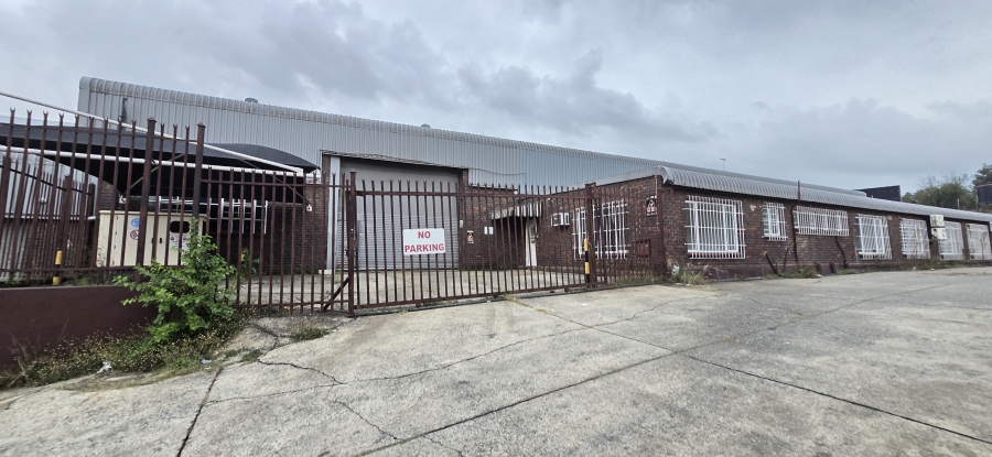 To Let Commercial Property for Rent in Strijdom Park Gauteng