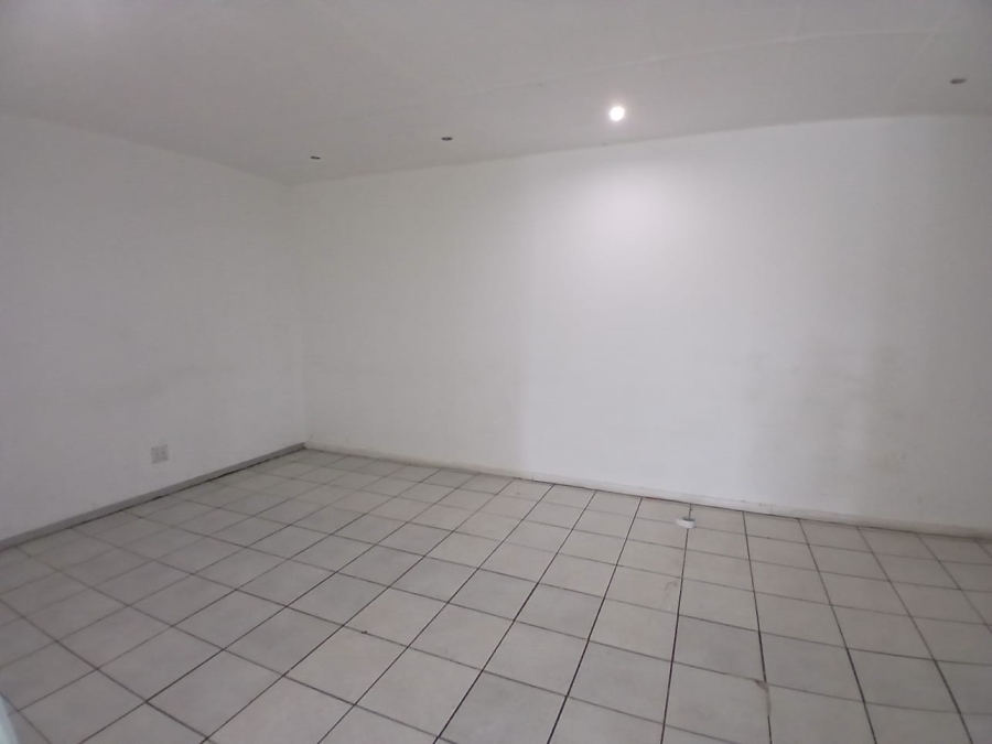 To Let Commercial Property for Rent in St Andrews Gauteng
