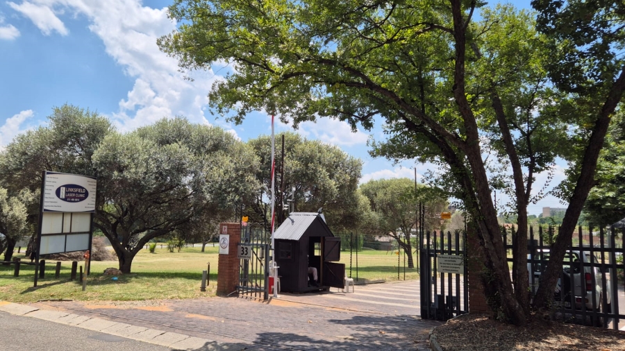 To Let Commercial Property for Rent in St Andrews Gauteng