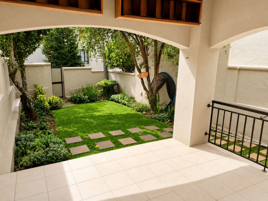 2 Bedroom Property for Sale in Paulshof Gauteng