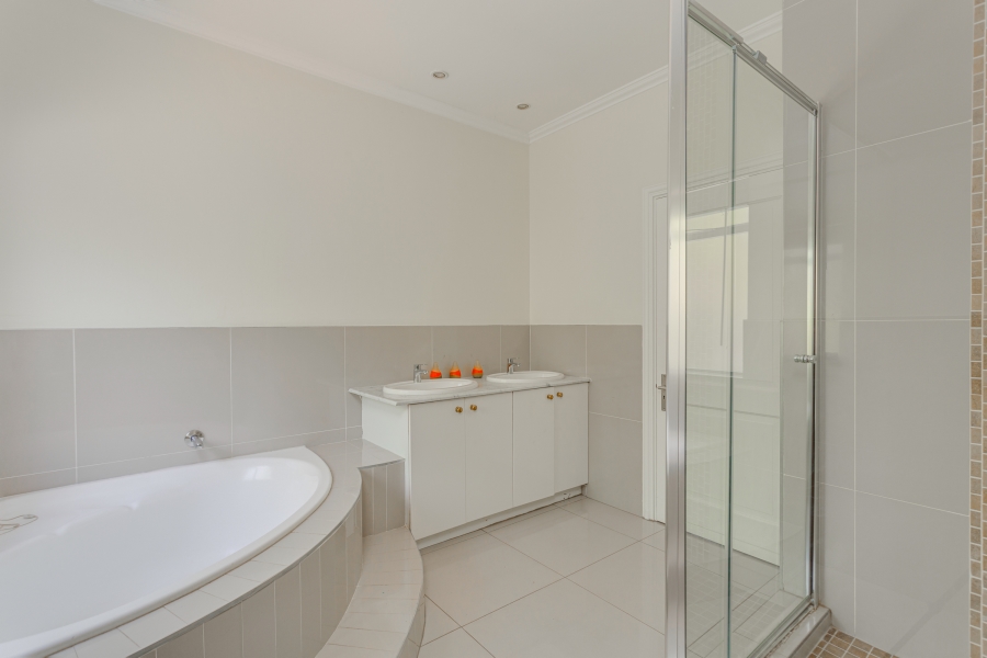 To Let 5 Bedroom Property for Rent in Dainfern Gauteng